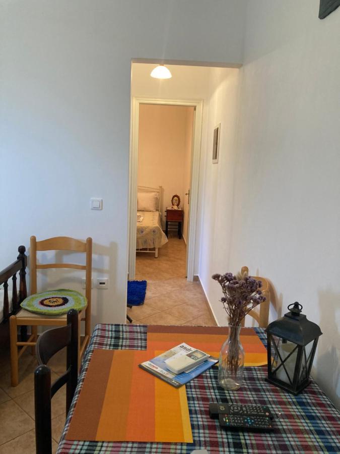 Agkyra Rooms Aladhinon Esterno foto