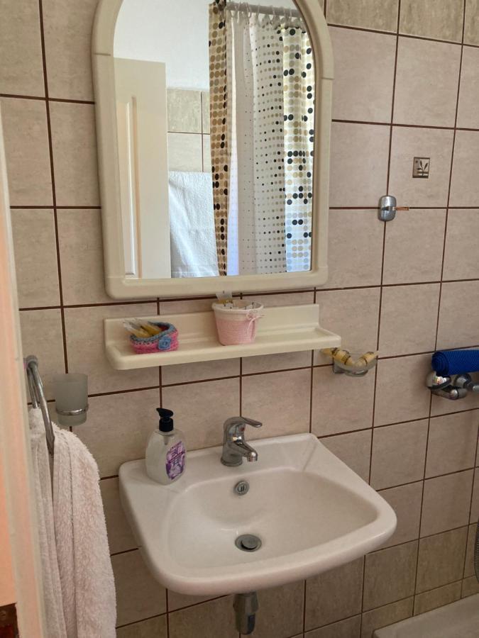 Agkyra Rooms Aladhinon Esterno foto
