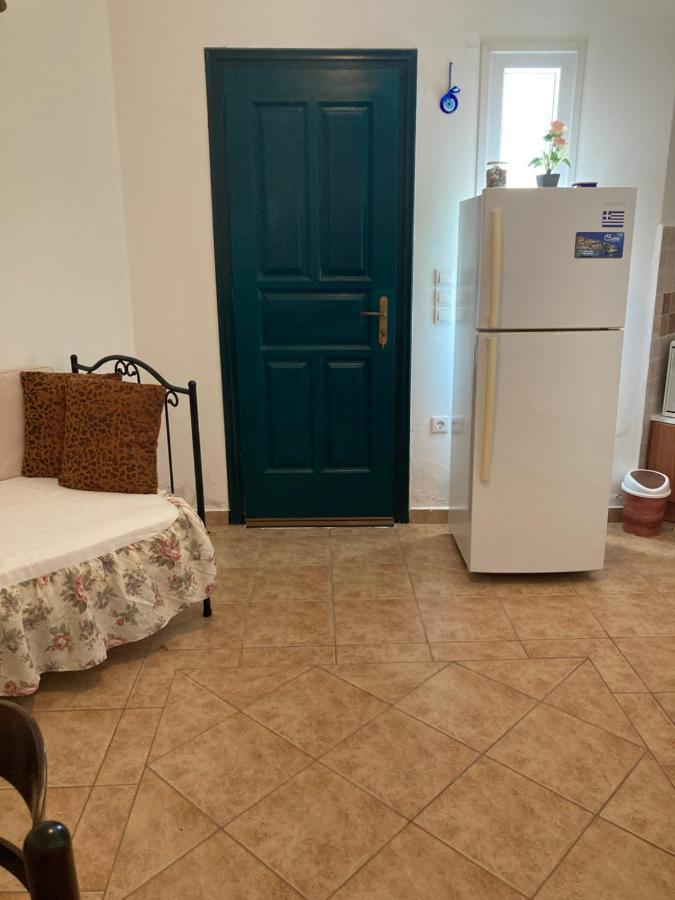 Agkyra Rooms Aladhinon Esterno foto